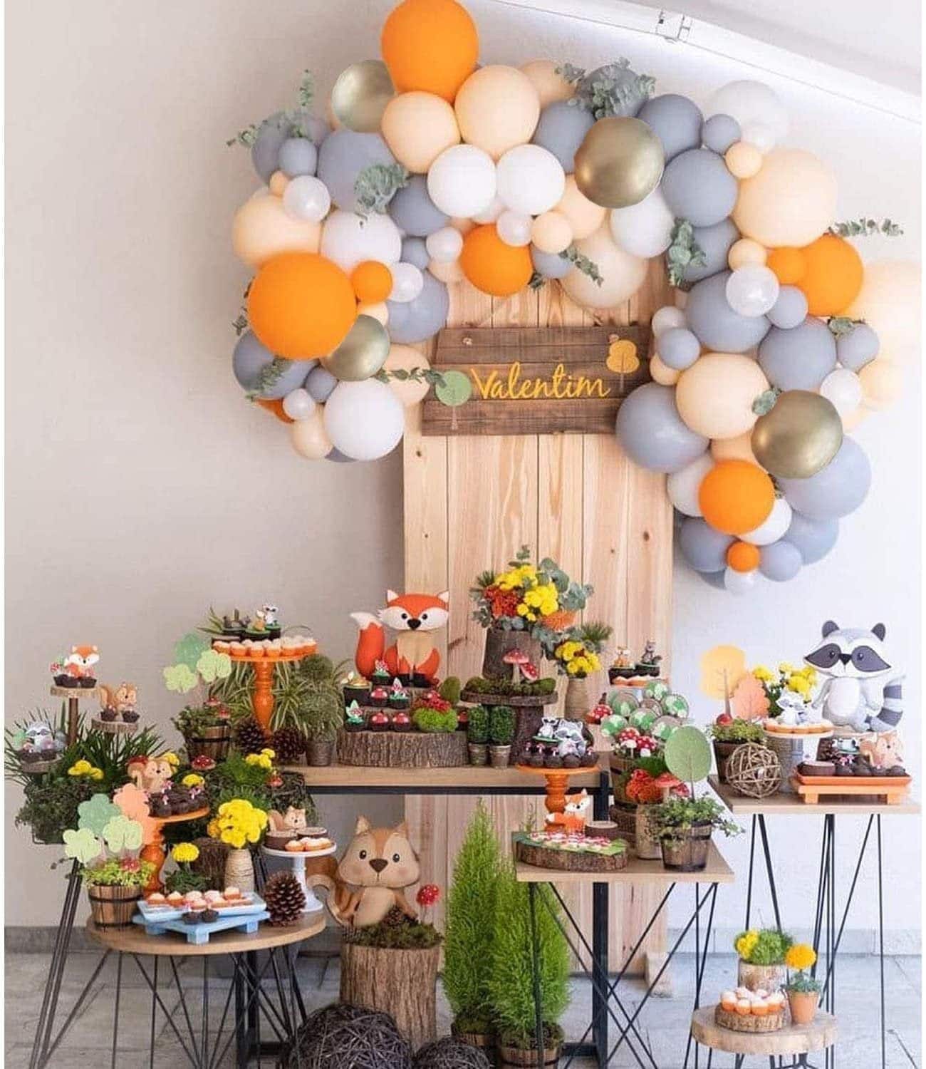 winter baby shower foxes theme decoration