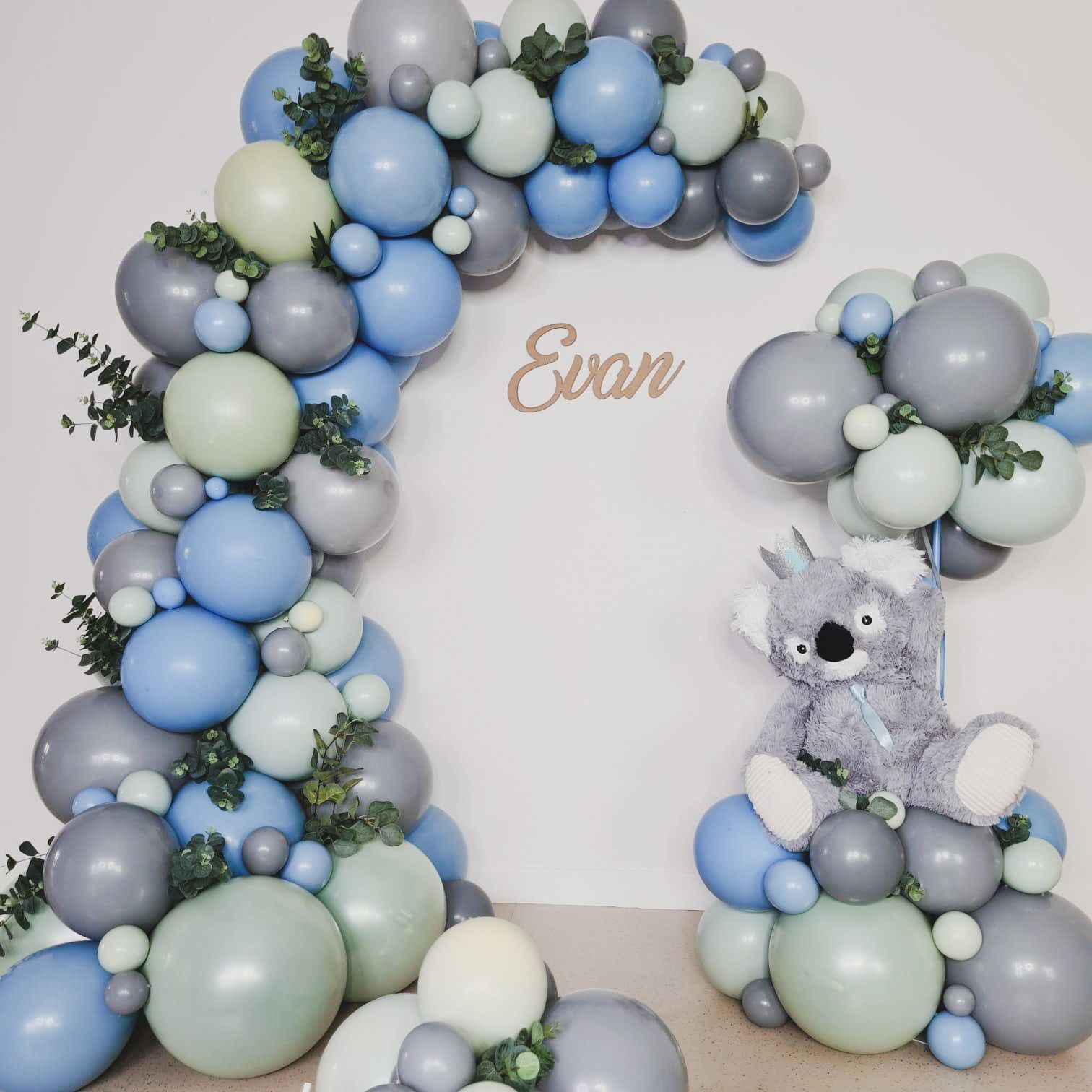 winter baby shower koalas nighttime theme decoration