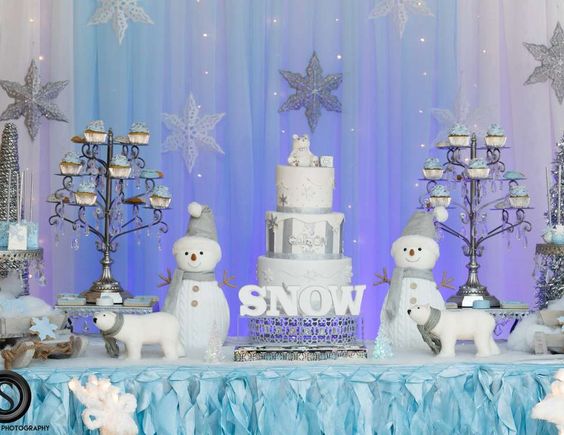 winter baby shower decor