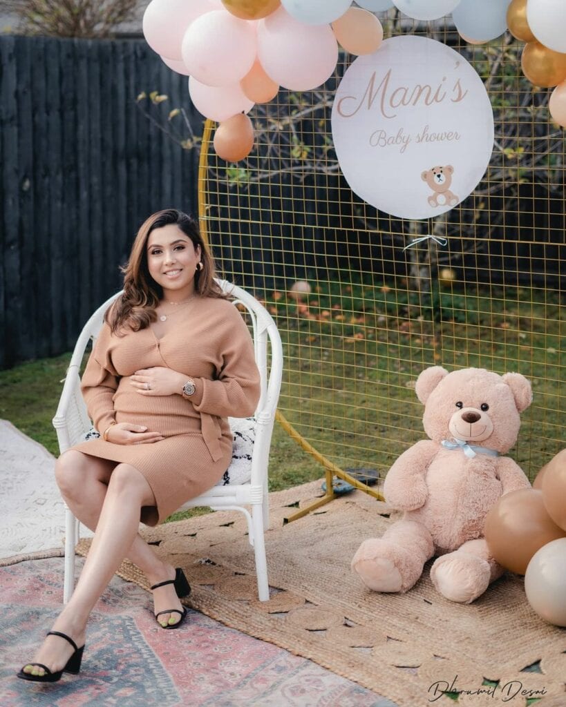 throw a baby shower