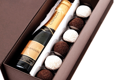 baby shower prizes wine and chocolate hamper