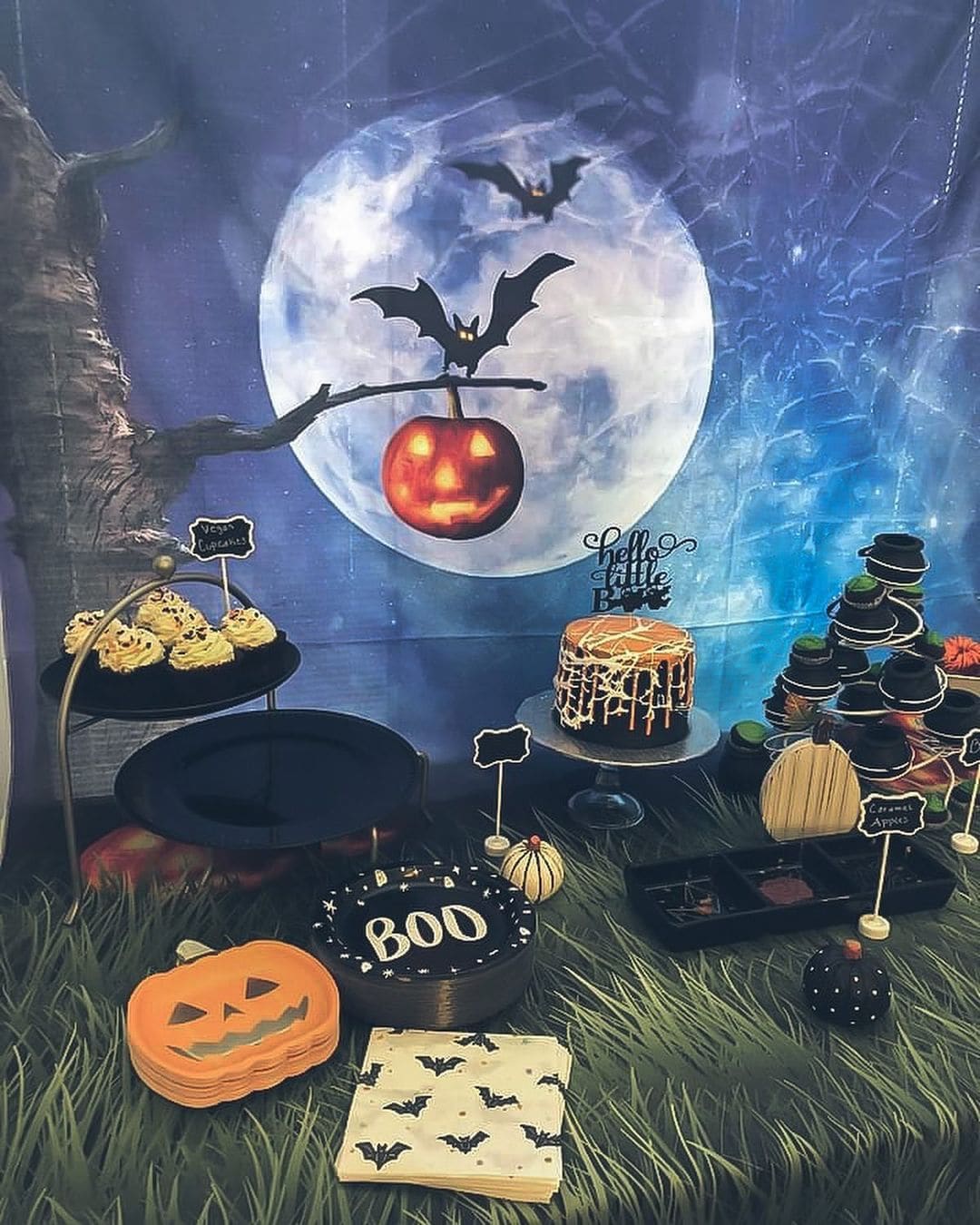 halloween baby shower theme