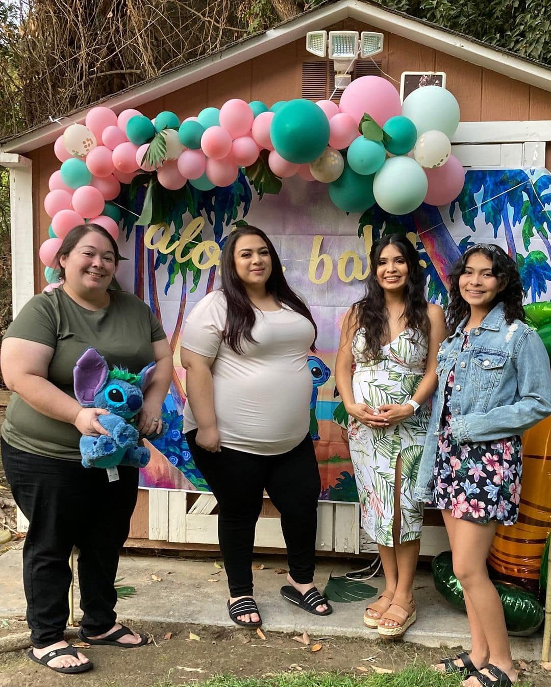 webbabyshower quarantine baby shower outdoor with guests